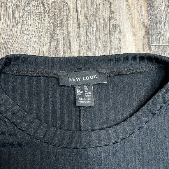 New Look Women’s Ribbed Black Short Sleeve Blouse with front Knot, size 6 - Picture 2 of 9